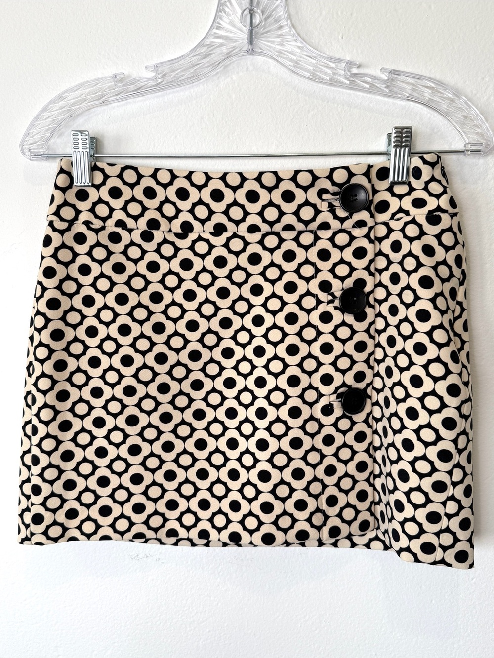 Bershka Retro Mod Floral Print Mini Skirt Women's Size Small Black/Cream